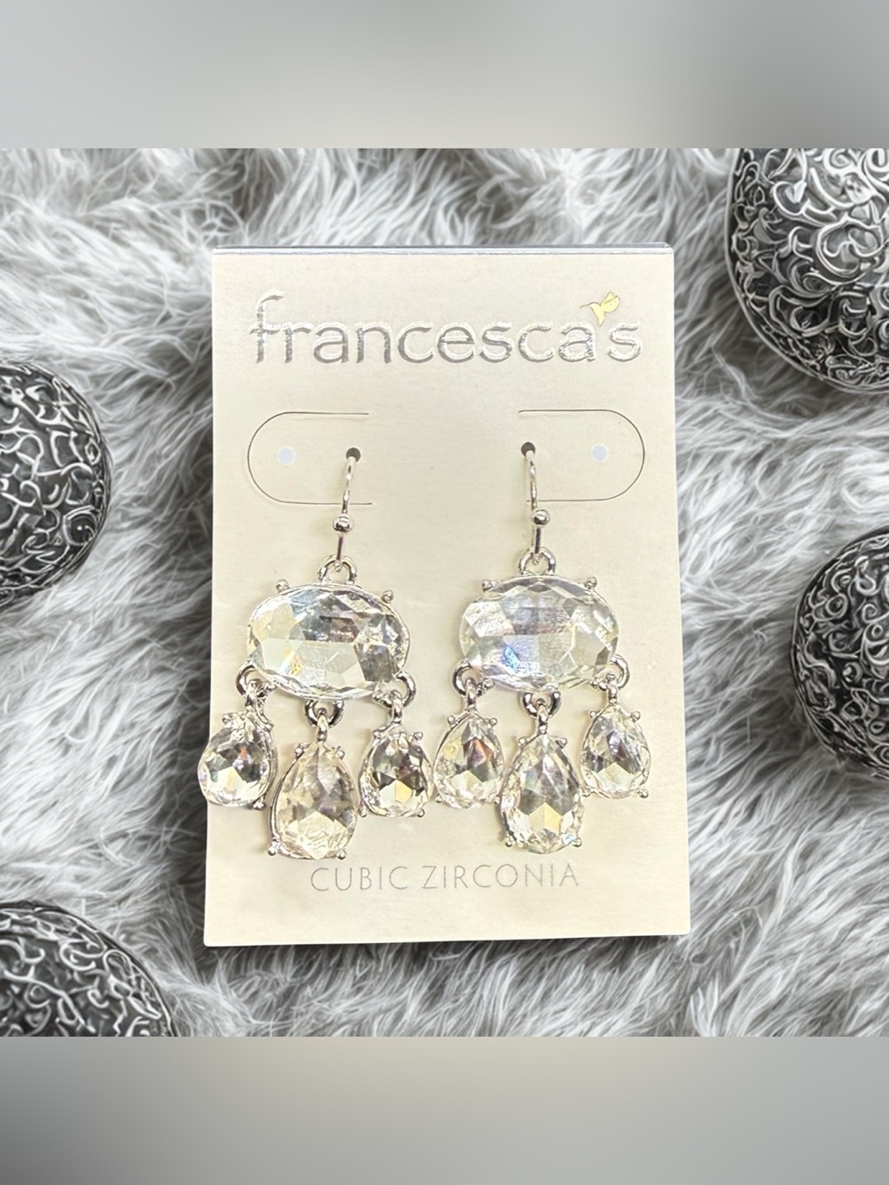 🩶FRANCESCA’S🩶Silver-Tone Faceted Oval & Teardrop CZ Chandelier Earrings/NWT